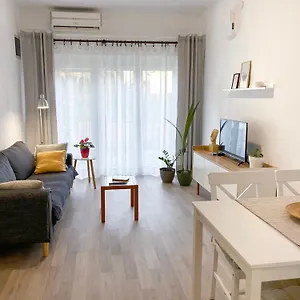 Tena With Private Parking Appartement Pula