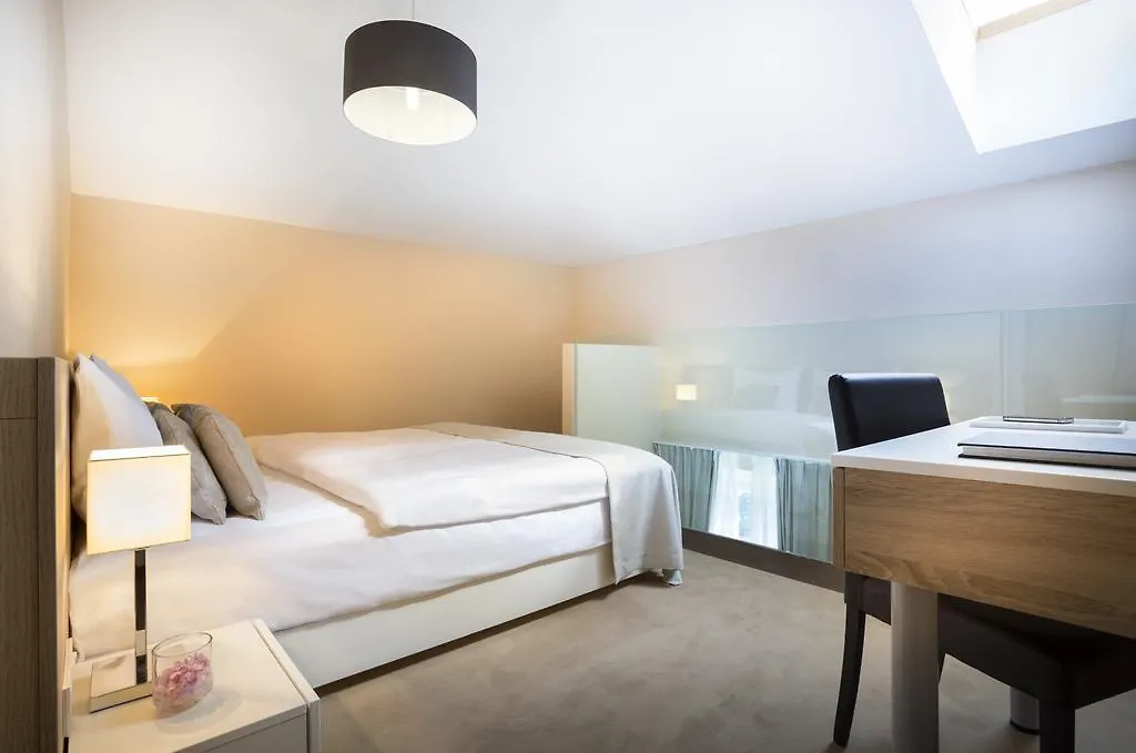 Apartments Atlanta - Liburnia Lovran 0*,  Croatia