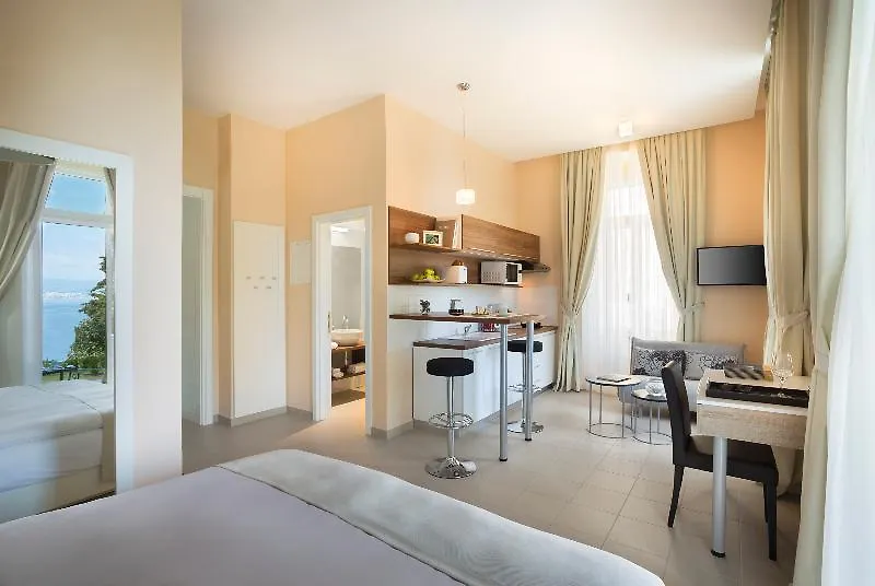 Apartments Atlanta - Liburnia Lovran 0*,  Κροατία